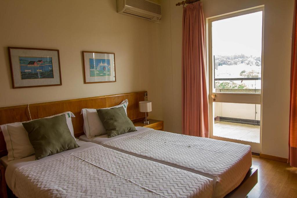 S. Mamede Hotel Guimaraes Room photo